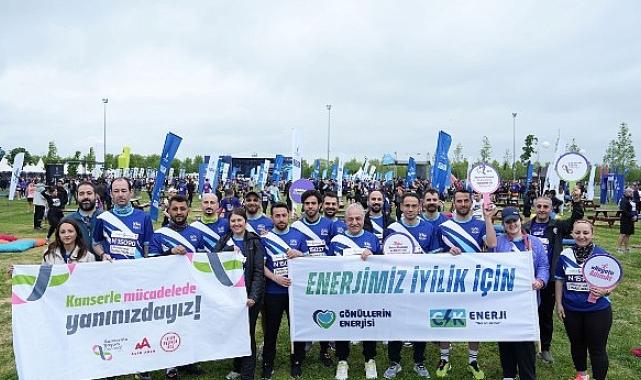CK Enerji çalışanları, İstanbul Yarı Maratonu'nda kanserle mücadele için koştu