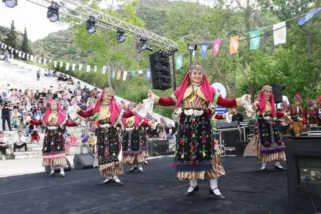 Manisa’da çifte bayram