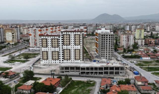 Başkan Çolakbayrakdar, “Türkiye’ye örnek kentsel dönüşüm gerçekleştiriyoruz”