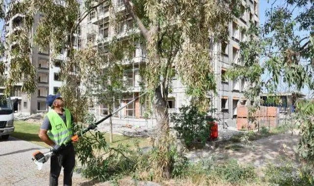 Çiğli'de detaylı çevre temizliği