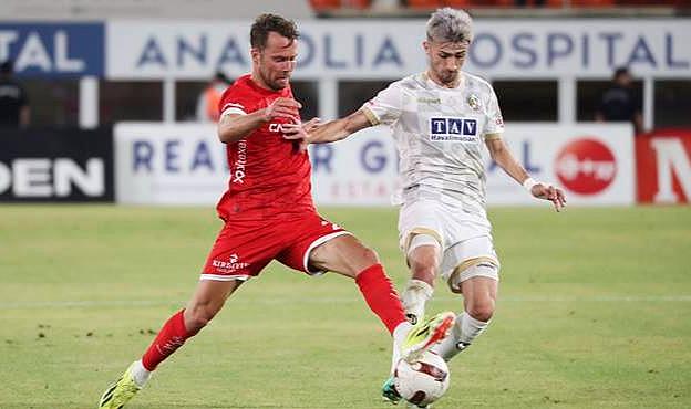 Corendon Alanyaspor 1-1 Bitexen Antalyaspor (Maç Sonucu) Alanya'da puanlar paylaşıldı!