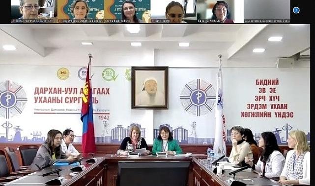 EÜ'de Ebelik Haftası ve Dünya Ebeler Günü çeşitli etkinliklerle kutlandı