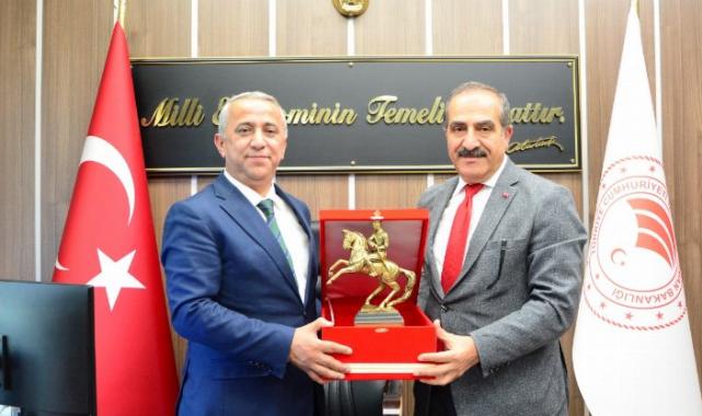 İzmir Samsun'a koçluk yapacak