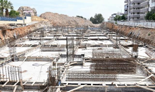 Karabağlar'da Yeşilyurt Pazaryeri çalışmaları hızla sürüyor