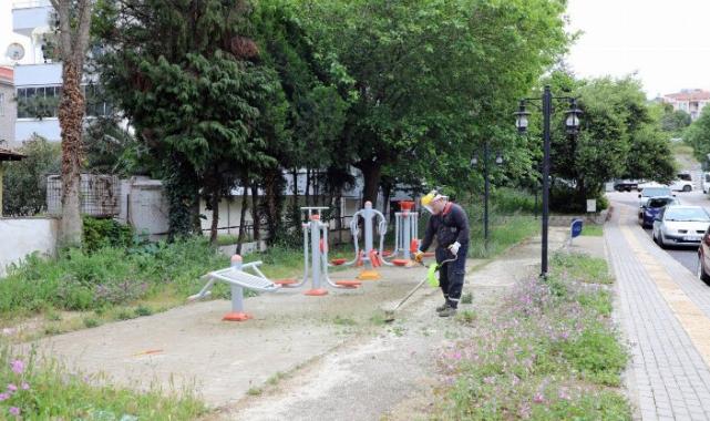 Mudanya'da park ve yeşil alanlara bakım