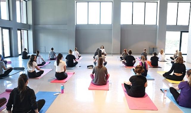Pancar Deposu'nda yoga buluşmaları devam ediyor