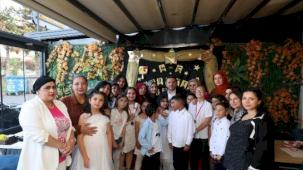 Başkan Arı önce mezuniyet programına ardından nikah törenine katıldı