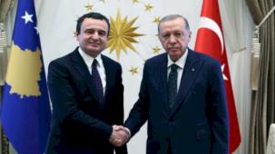 Kosova Başbakanı Külliye'de