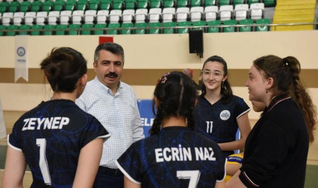 Yıldırım'da okul sporları ilçe şenlikleri devam ediyor