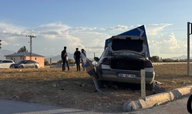 Afşin'de trafik kazası: 3 yaralı