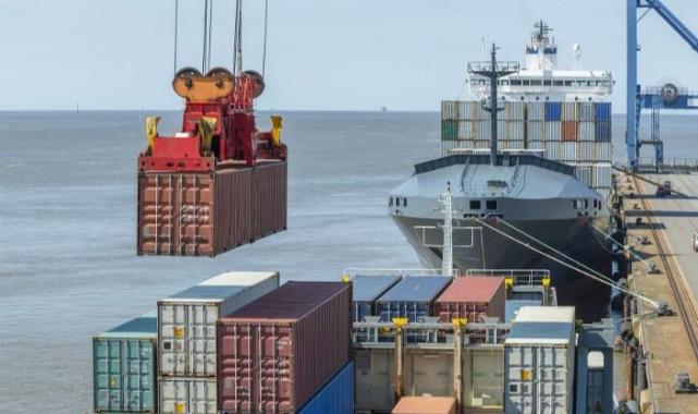 Dış ticaret endeksi Nisan'da azaldı