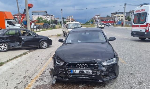 Düzce'de trafik kazası: 3 yaralı!
