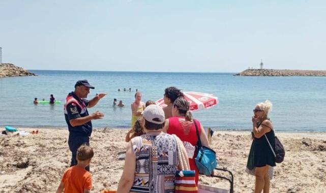 Jandarma Vakıf Sahili'nde boğulma riskine karşı uyarı yaptı