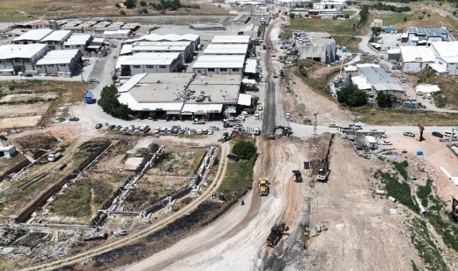 Malatya'da yol çalışmaları sürüyor