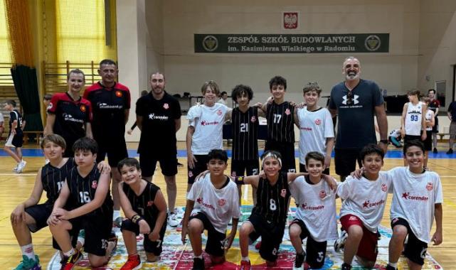 Muratpaşa sporcuları Polanya’da parkeye çıktı
