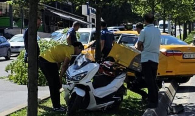 Pendik'te ticari taksi ile motosiklet çarpıştı: 1 yaralı