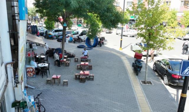 Sivas'ta kaldırım işgaline geçit yok