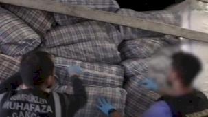 Yüzlerce kilogram esrarı Türkiye'ye sokacaklardı... Gümrük Muhafaza geçit vermedi