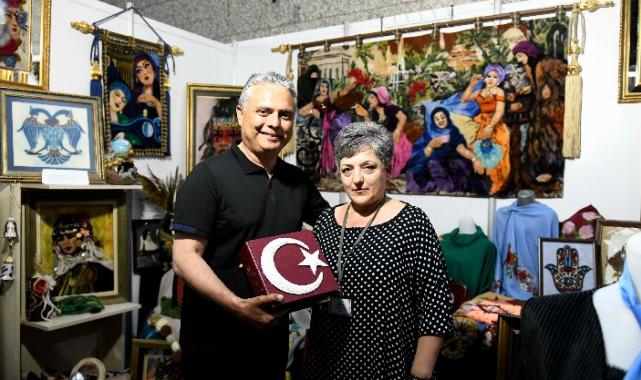 Üreten Eller Sergisi Cam Piramit'te