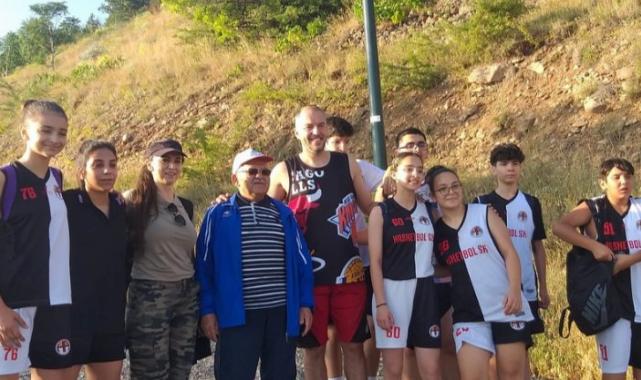 Başkan Büyükkılıç'tan gençlerle “sabah yürüyüşü” buluşması