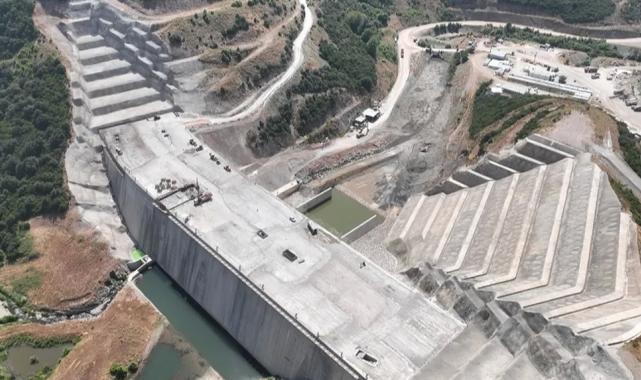 Bursa Karacabey'deki Gölecik Barajı şekilleniyor