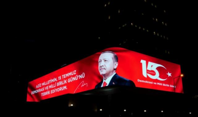 Cumhurbaşkanı Erdoğan'ın mesajı dijital gösterimde