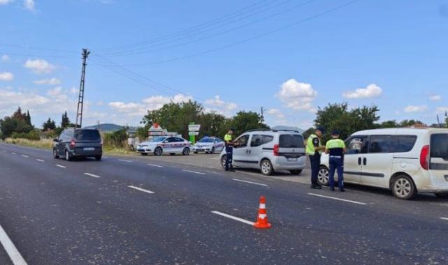 Edirne Keşan’da Jandarma'dan trafik denetimi