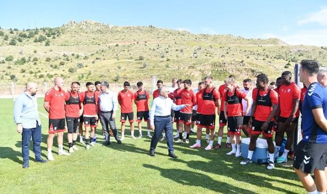 Futbol takımları Erciyes Yüksek İrtifa Kamp Merkezi’ne övgüler yağdırdı