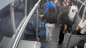 Fenalaşan yolcu için direksiyonu hastaneye çevirdi