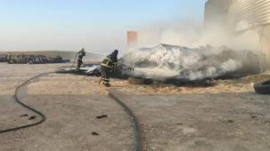 Plastik fabrikasında çıkan yangın söndürüldü