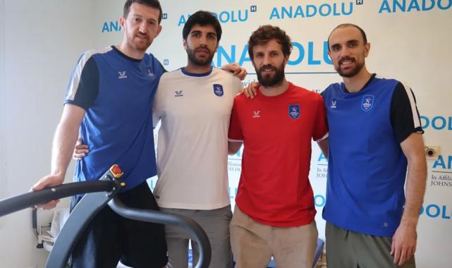 Anadolu Efesli 4 oyuncu check-up’tan geçti