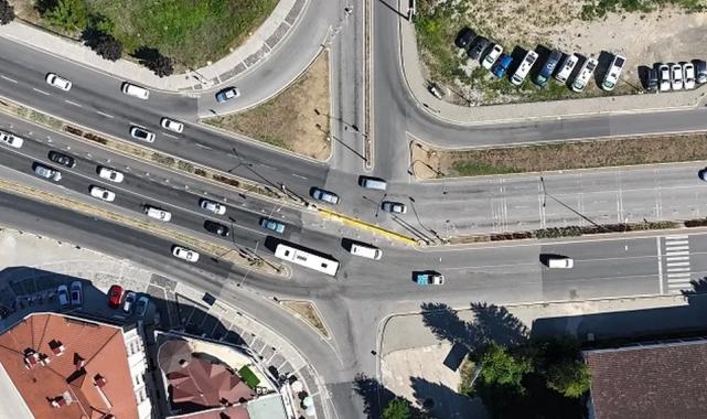 Düzce'de akıllı kavşak trafiğe yine çözüm olmadı!