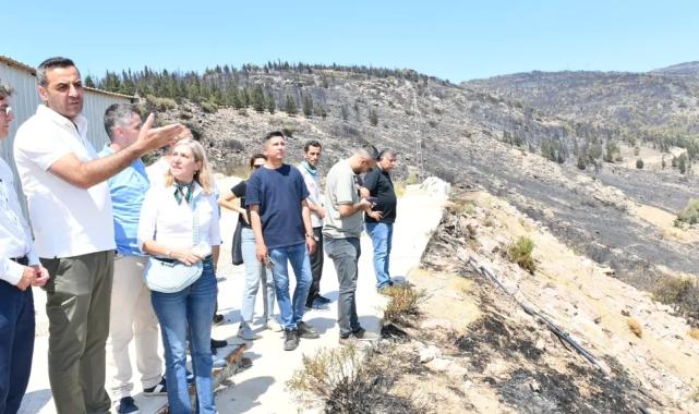 İzmir Çiğli'de Başkan Yıldız yangın bölgesinde