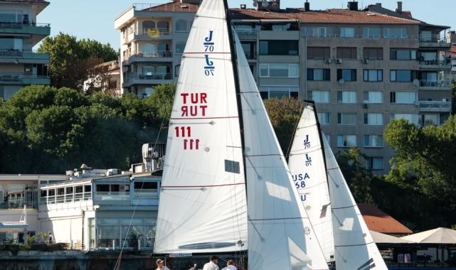 Olympos Regatta'da J/70 Match Race sınıfında yelkenlilerin maçı sona erdi
