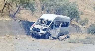 Silopi'de servis aracına saldırı! Ölü ve yaralılar var