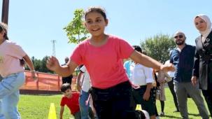 Bakan Göktaş Filistinli çocuklarla buluştu