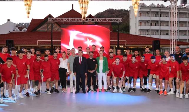 Ampute A Milli Takıma Marmaris’te Sevilay Öztürk sürprizi