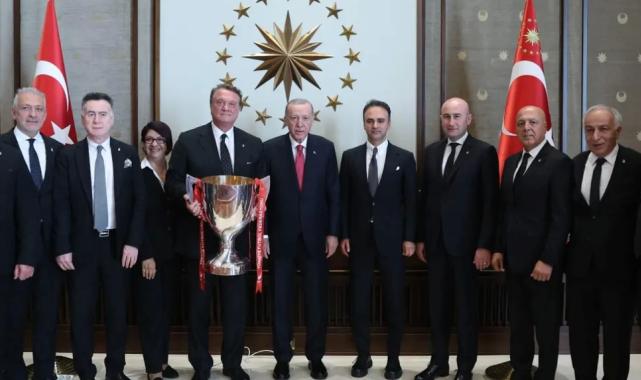 Cumhurbaşkanı Erdoğan BJK heyetini kabul etti