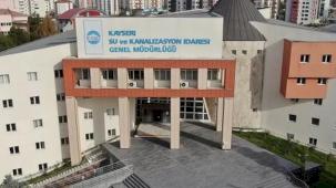 Başkan Büyükkılıç’tan şehit aileleri, gaziler ve üniversite öğrencilerine su faturasında destek