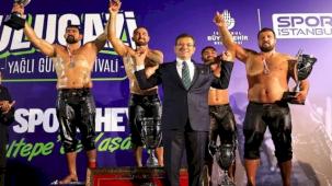 İstanbul'da Ulugazi Er Meydanı'na yıldız yağdı