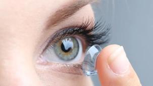 Siz siz olun doktora danışmadan lens kullanmayın