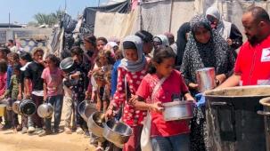 Türk Kızılay’dan kıtlığın eşiğindeki Gazze’ye gıda desteği