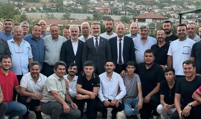 YRP Genel Başkan Yardımcısı Suat Kılıç Geyve'de muhtarlarla buluştu