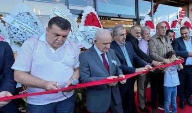 AK Parti Sözcüsü açıkladı... Rize'de belediye başkan ve yöneticileri disipline sevk edildi!