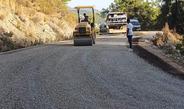 Alanya'da Bayırkozağacı, Güzelbağ ve Katı Atık Tesisi yolu asfaltlandı