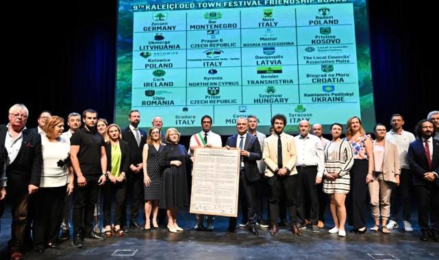 Antalya Muratpaşa'da 'göç ve kültürlearası uyum' konuşuldu