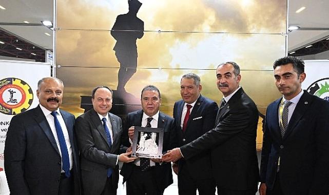 Başkan Böcek: Çiftçimiz için var gücümüzle çalışıyoruz