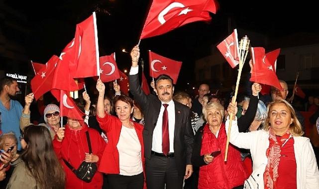 Cumhuriyetin 101. Yılı Dikili ve Çandarlı'da coşkuyla kutlandı