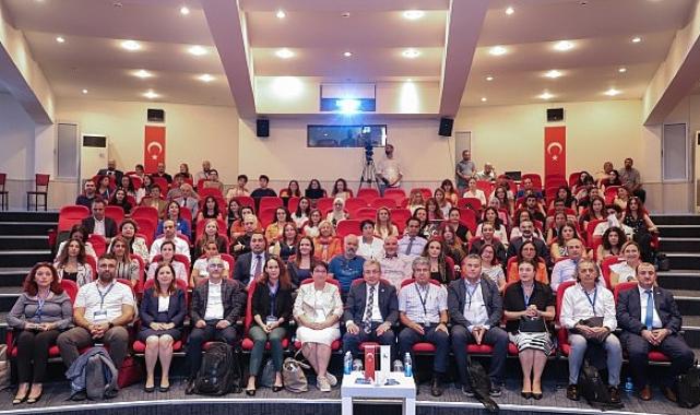 DEÜ'de Exposome-TR Sempozyumu: Çevresel Kirleticiler Masaya Yatırıldı.