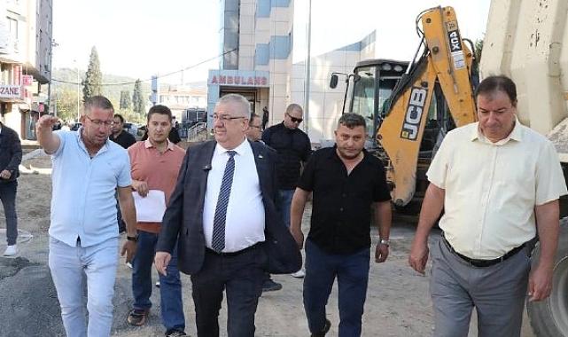 Edremit'te bozulan yolların yüzde 80'ni tamamlandı